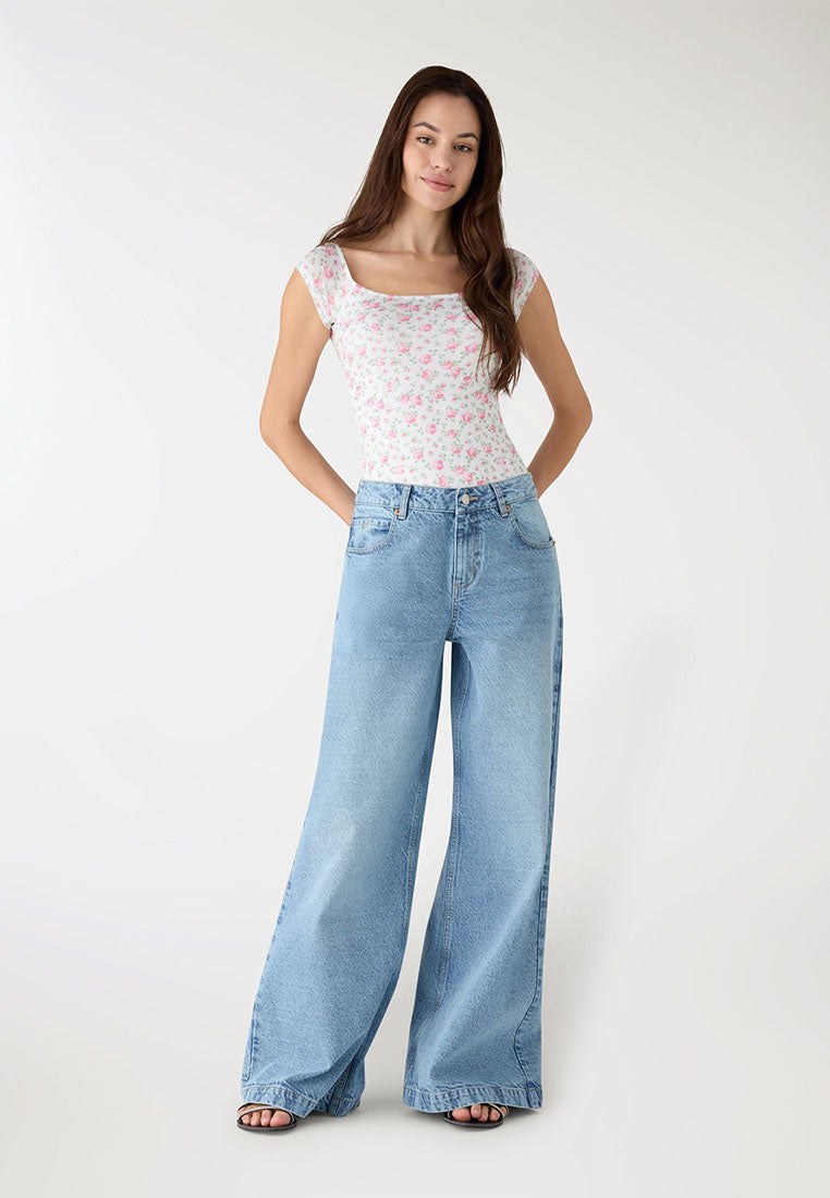 Women's Low-Rise Baggy Jeans