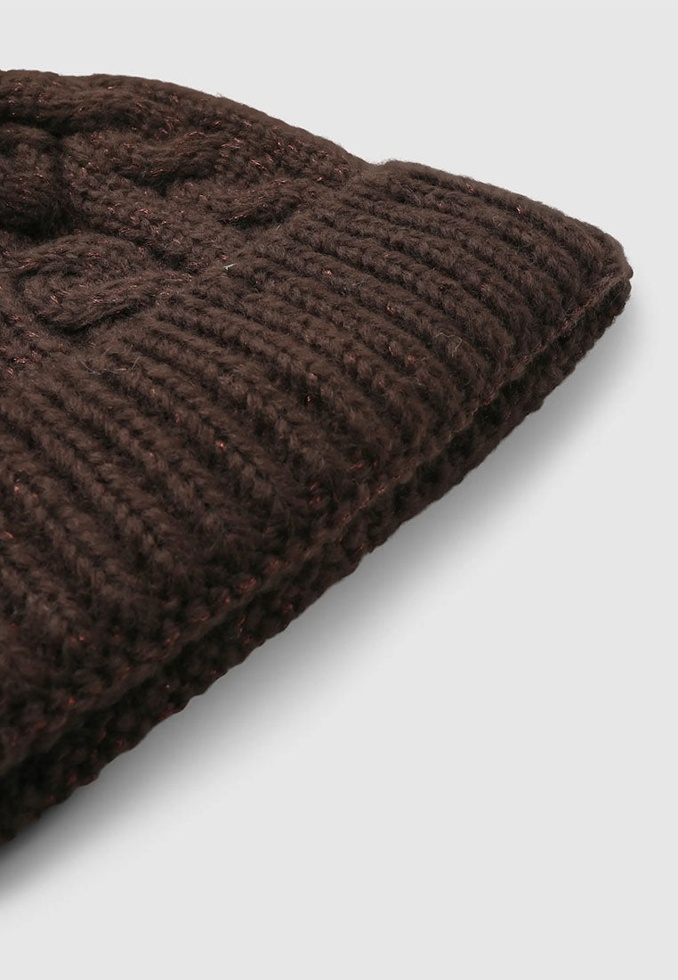 Women's Braided beanie with shimmering pompom