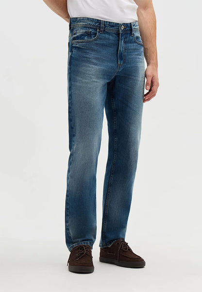 Men's Straight-Fit Jeans