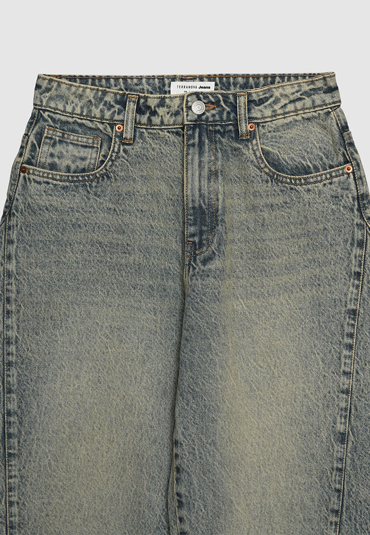 Women's Curved Leg Tapered Jeans