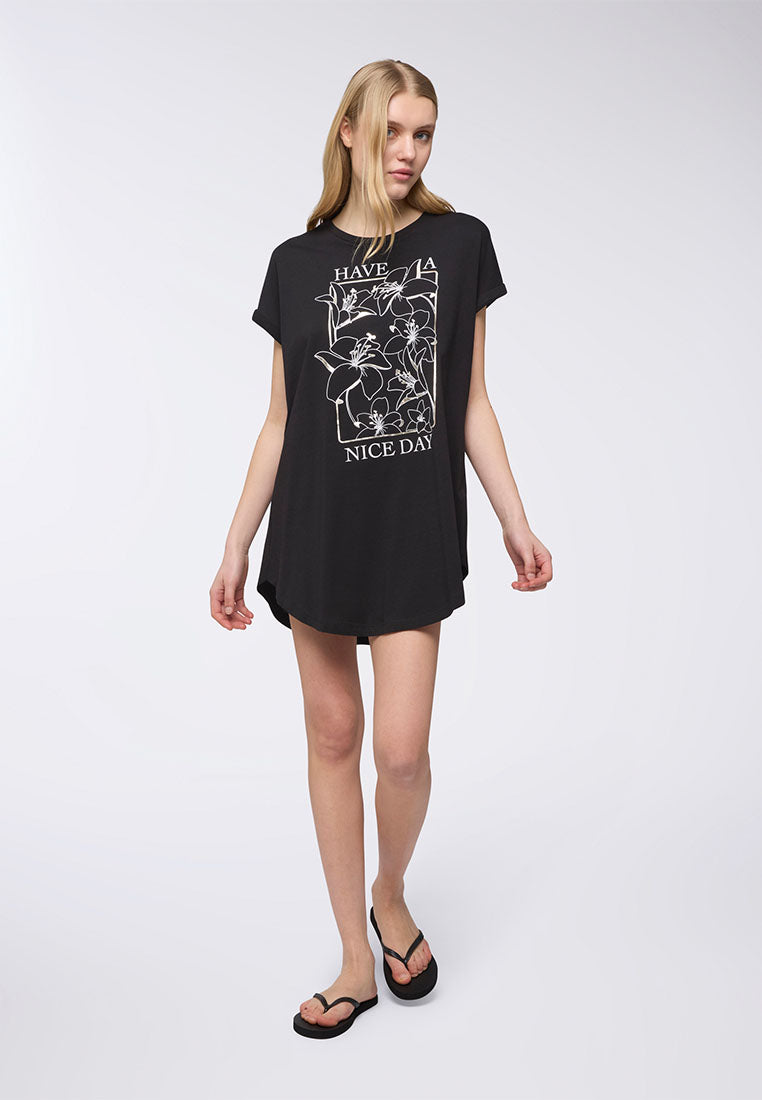 Woman Short-sleeved T-shirt