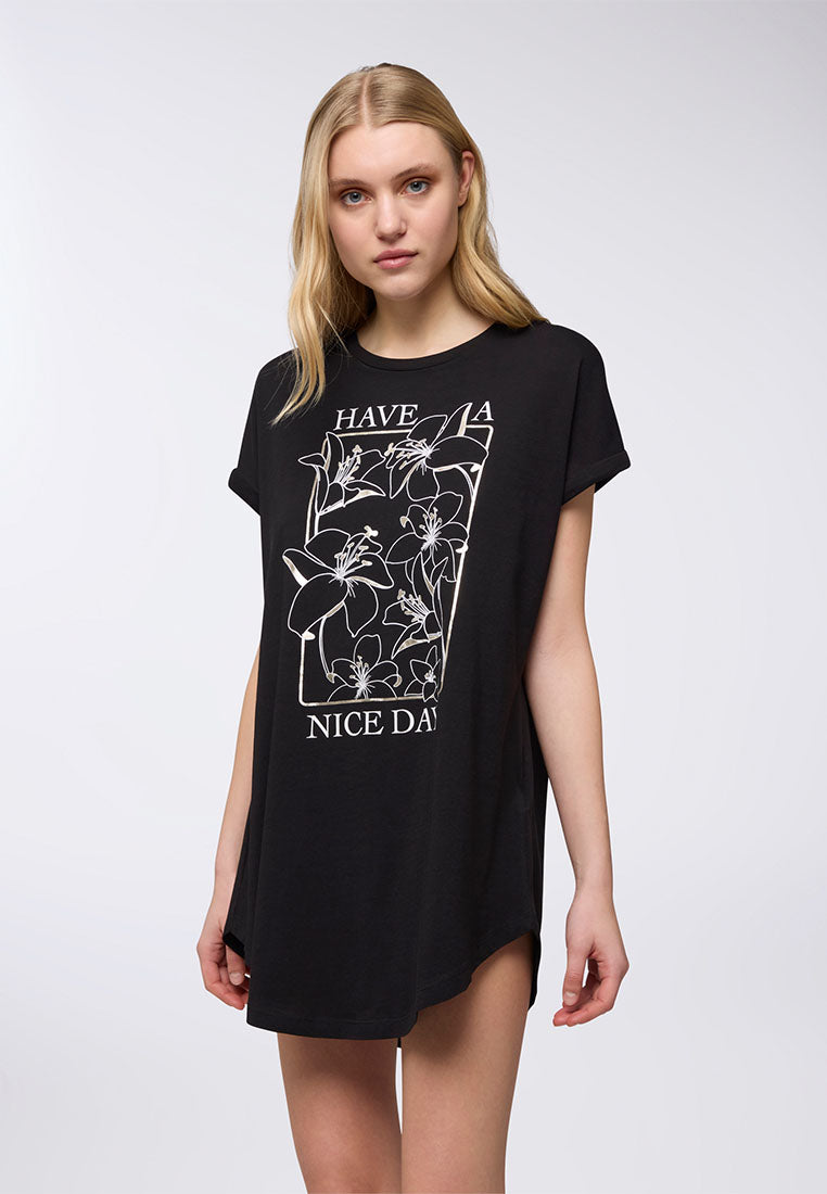 Woman Short-sleeved T-shirt