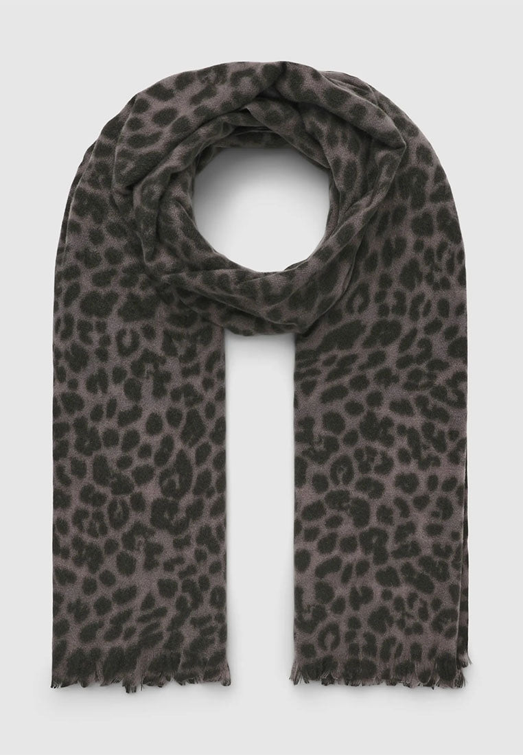 Women's Animal print pashmina with fringes