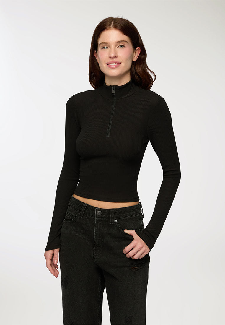 Woman Long-sleeved T-shirt