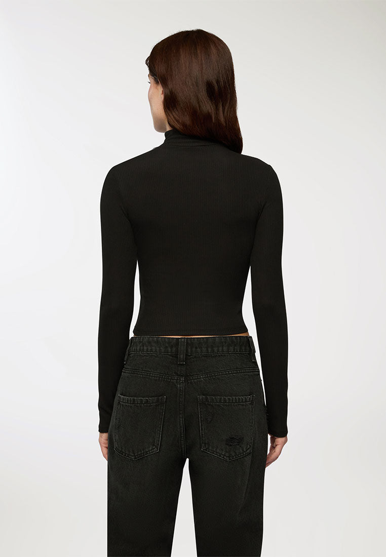 Woman Long-sleeved T-shirt