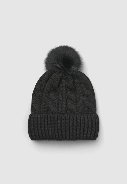 Woman Small-Hat
