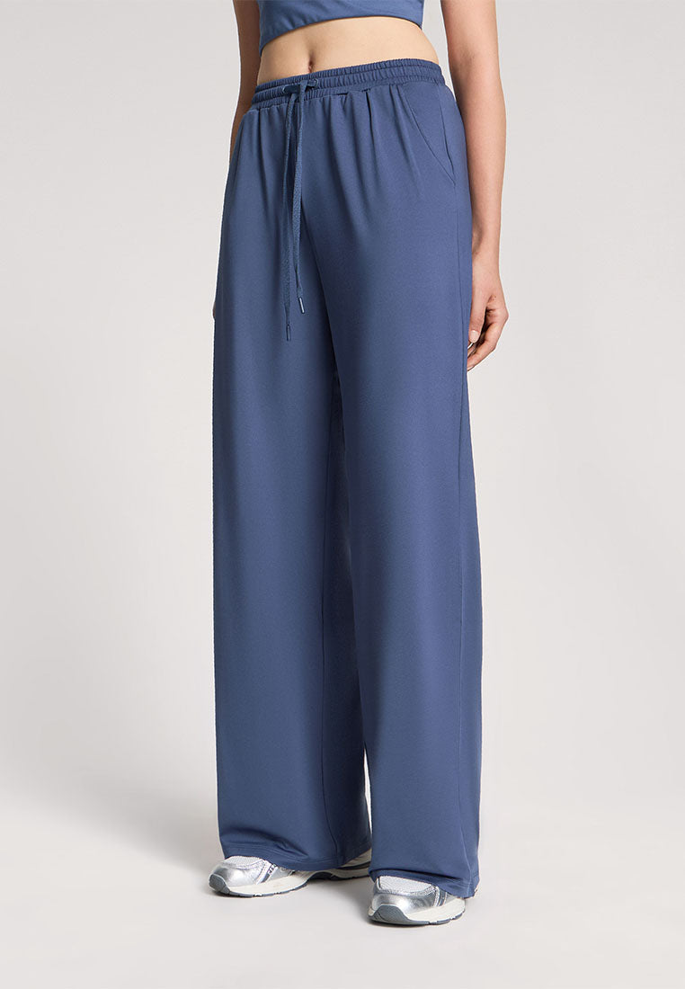 Woman Full-length gym pants