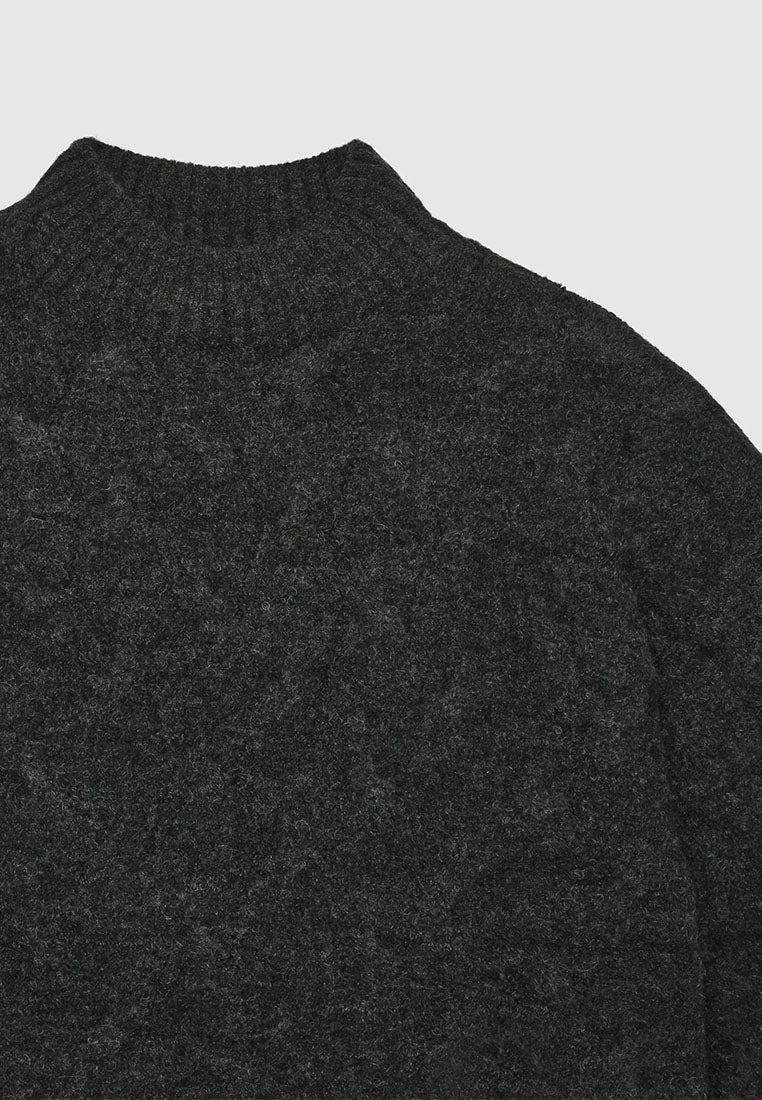 Women's Sweater with turtleneck and cable knit