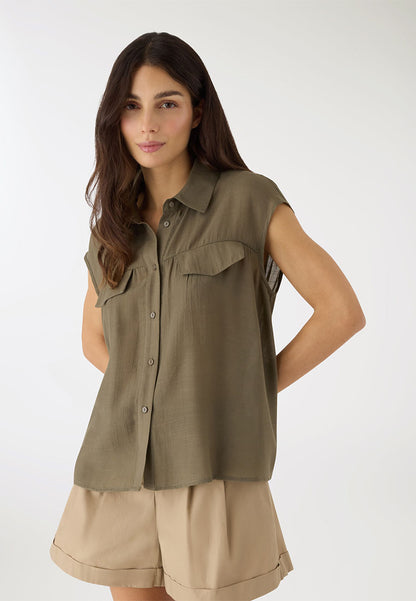 Women's Sleeveless Shirt with Pockets