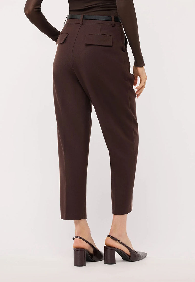 Women's Chino trousers with pleats and belt