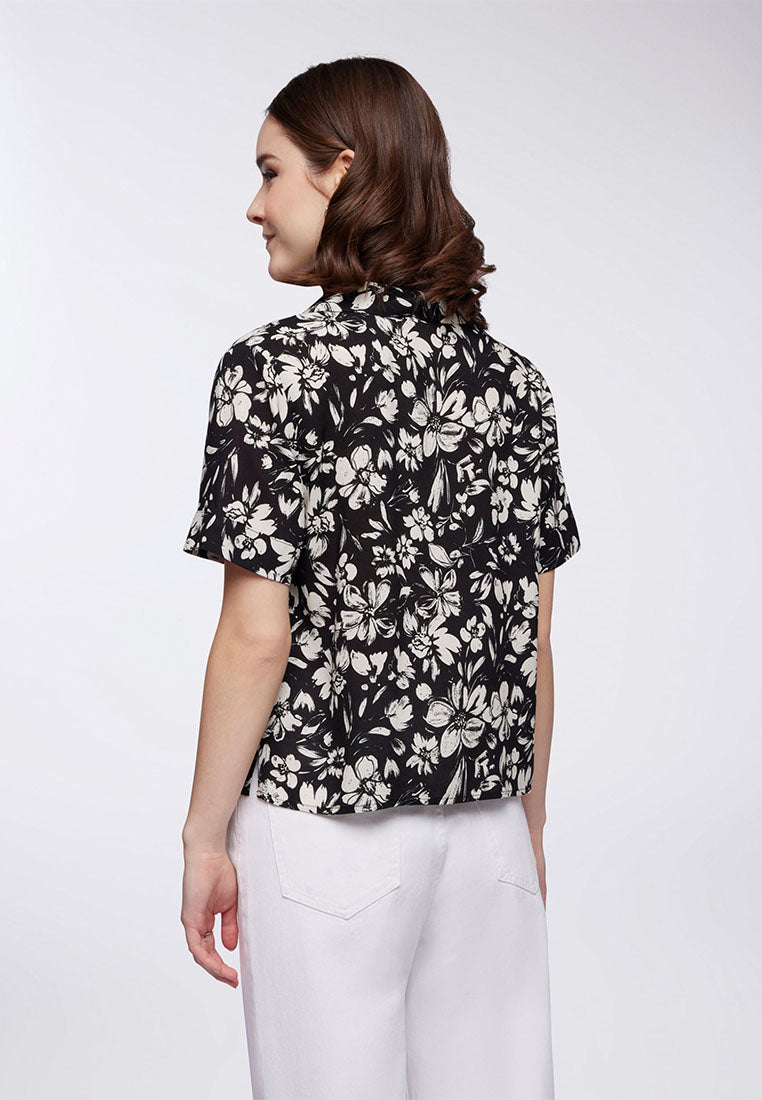 Woman Short-sleeved Shirt