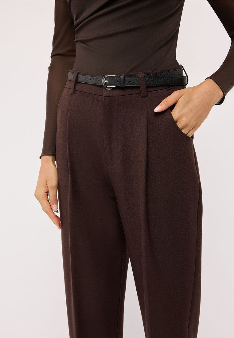 Women's Chino trousers with pleats and belt