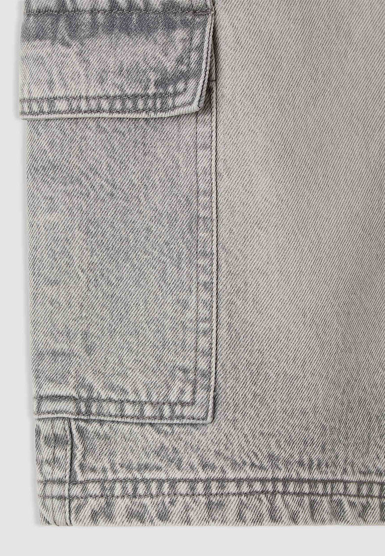 Women's Denim Short with Pockets