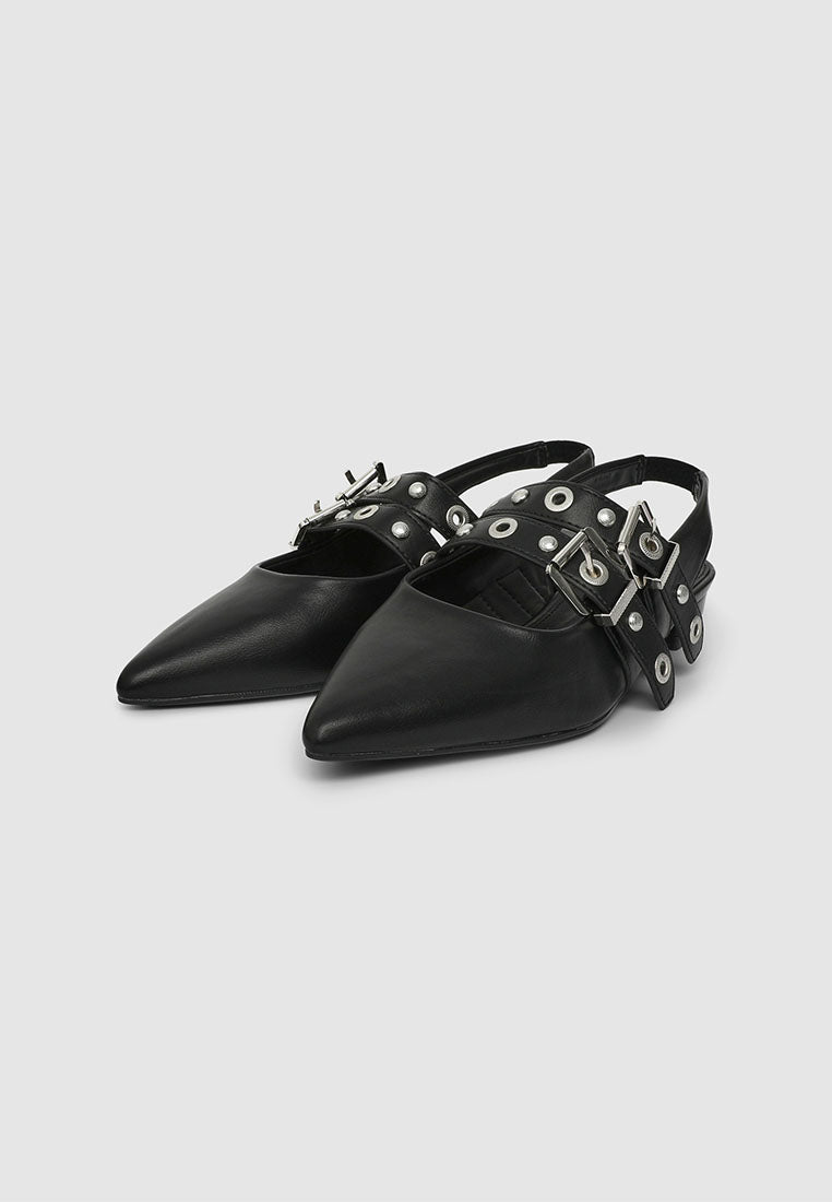 Woman Footwear