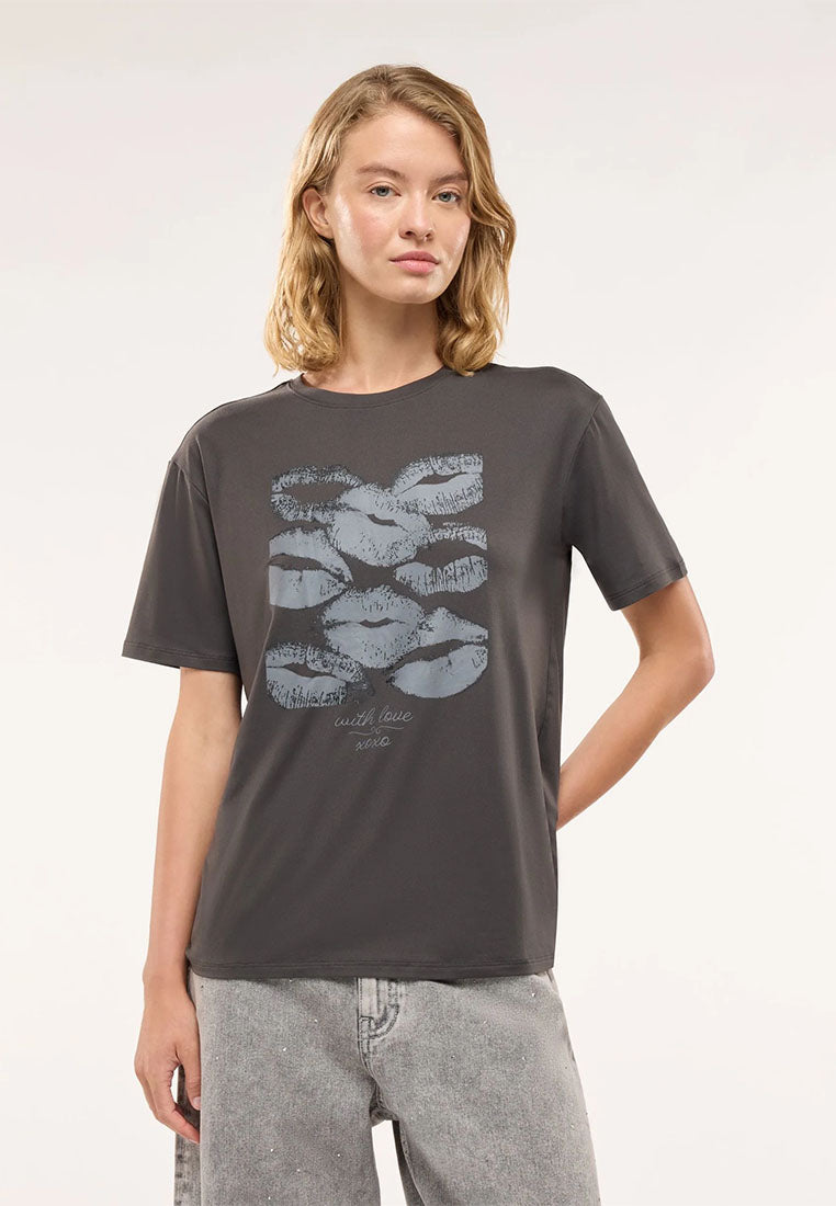 Women's Loose-fitting T-shirt