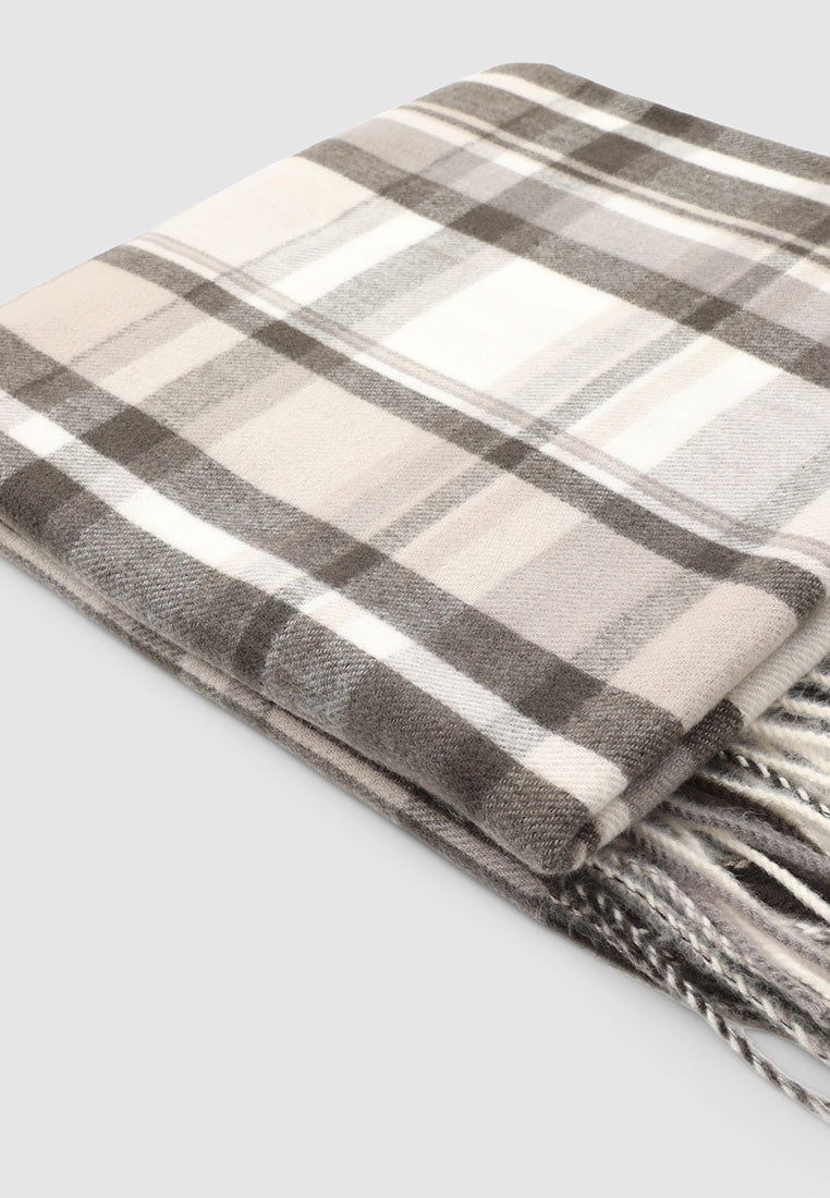 Women's Checkered hood with fringes