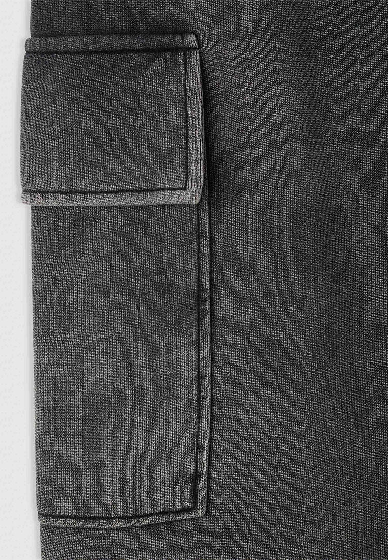 Men's Acid-Wash Knit Cargo Shorts