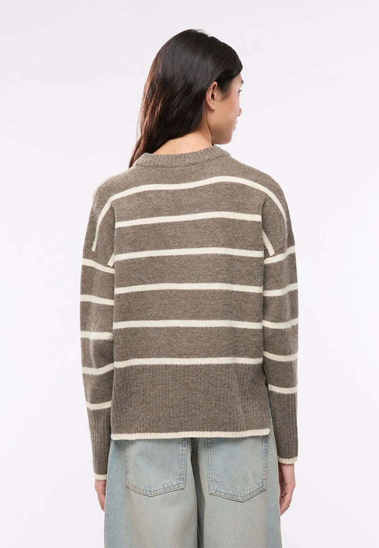 Women's Soft Crew Neck Striped Sweater