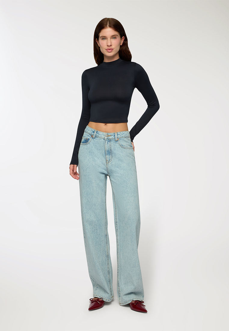 Woman Long-sleeved T-shirt