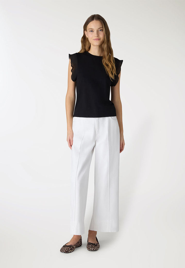 Women's Fitted T-shirt with Pleated Sleeves