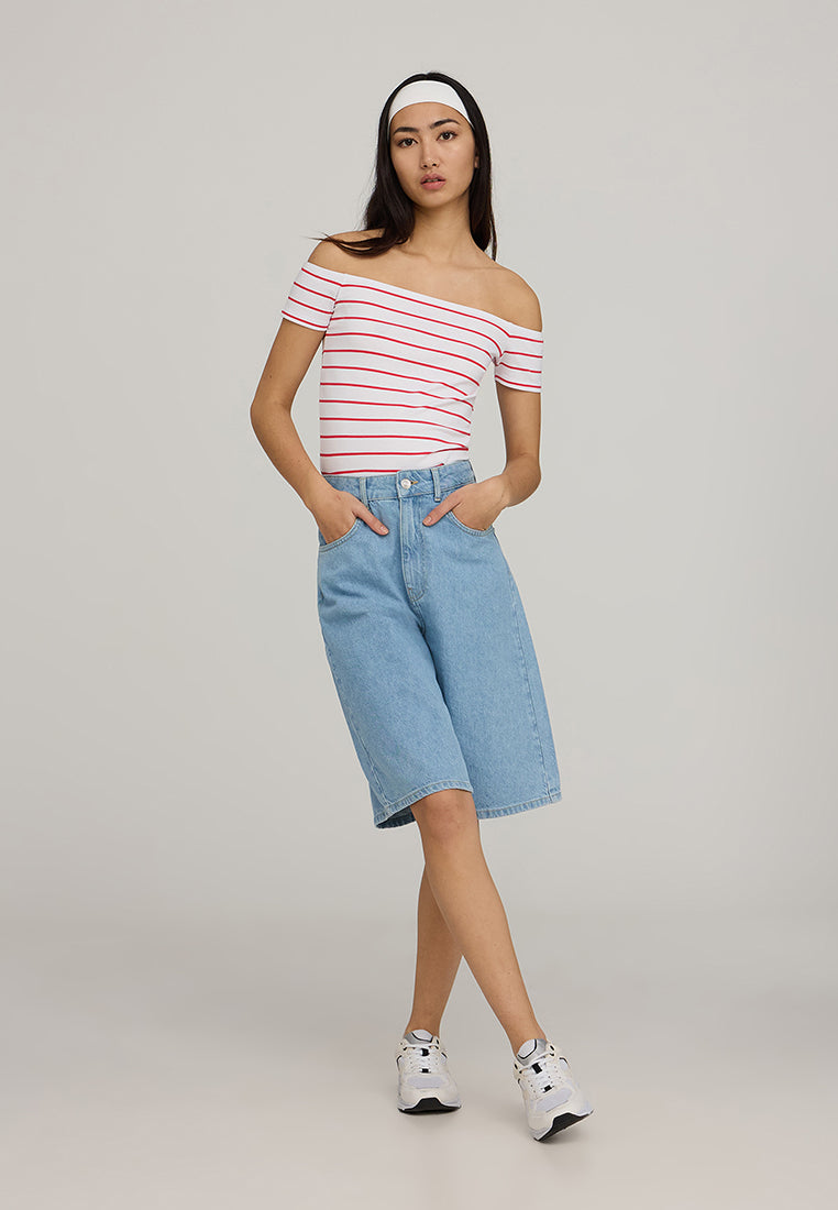 Woman's Short-sleeved T-shirt