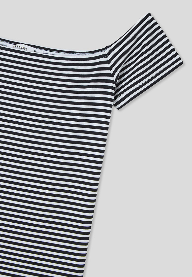 Woman's Short-sleeved T-shirt