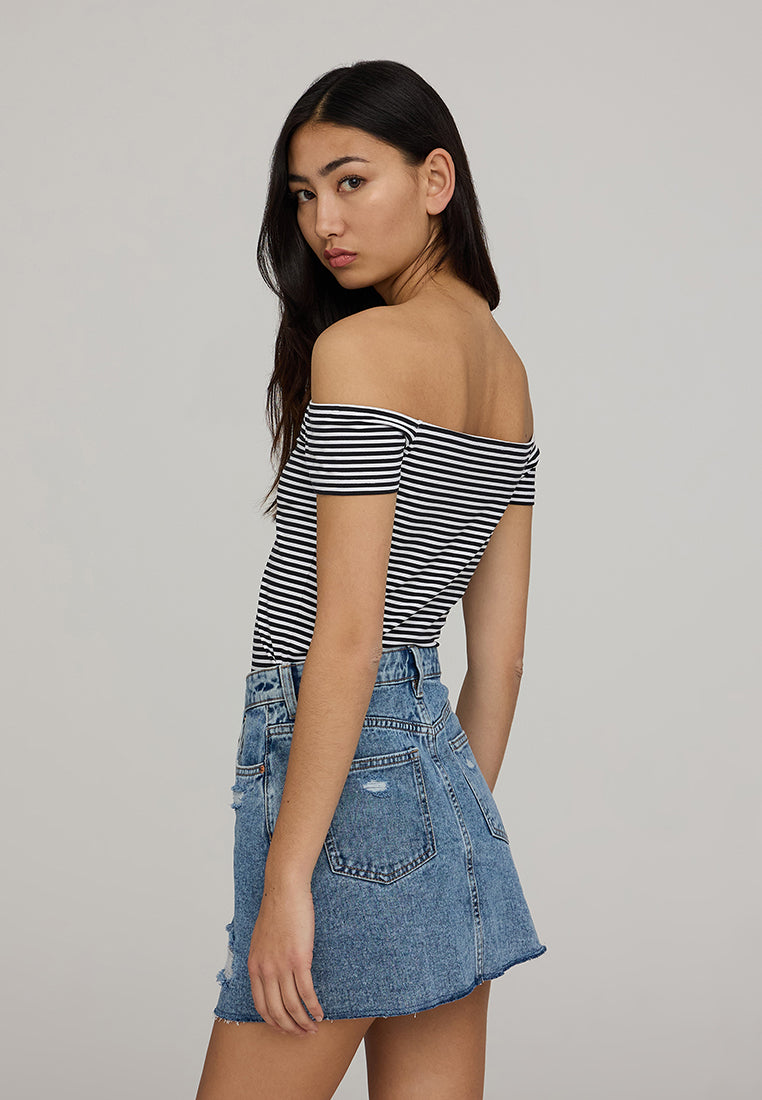 Woman's Short-sleeved T-shirt