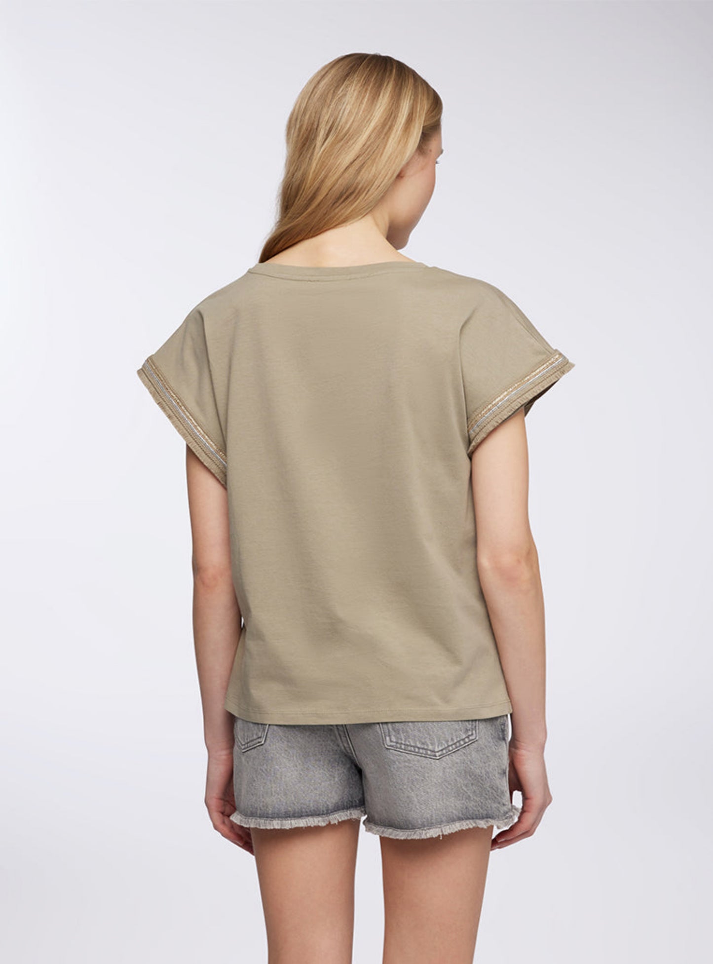 Woman Short-sleeved T-shirt