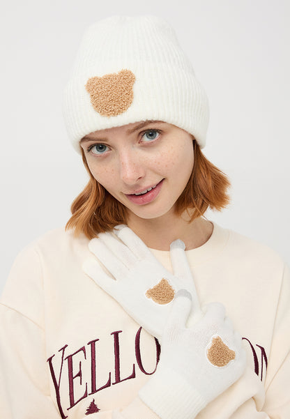 Woman Small-Hat