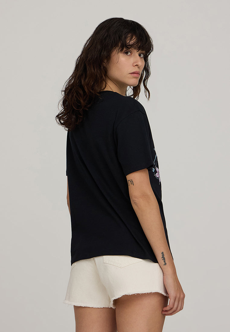 Woman's Short-sleeved T-shirt