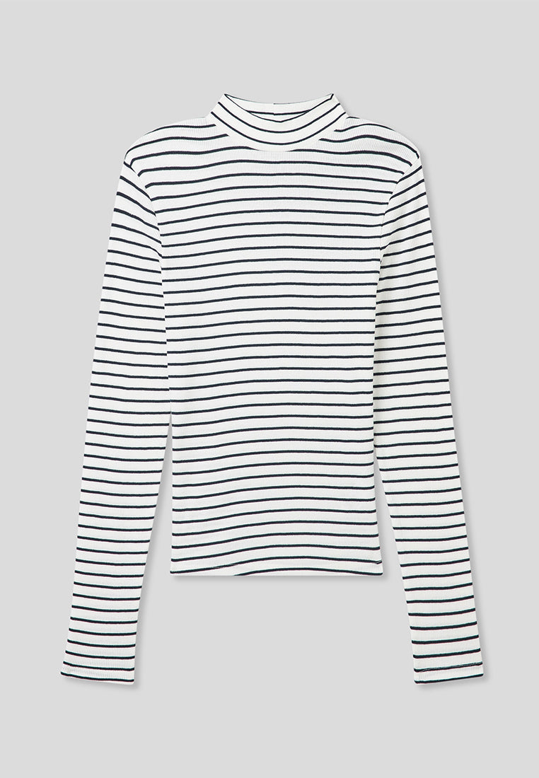 Woman's  Long-sleeved T-shirt