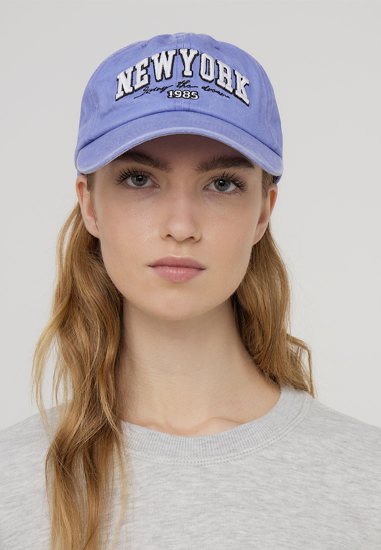 Woman Small-Hat