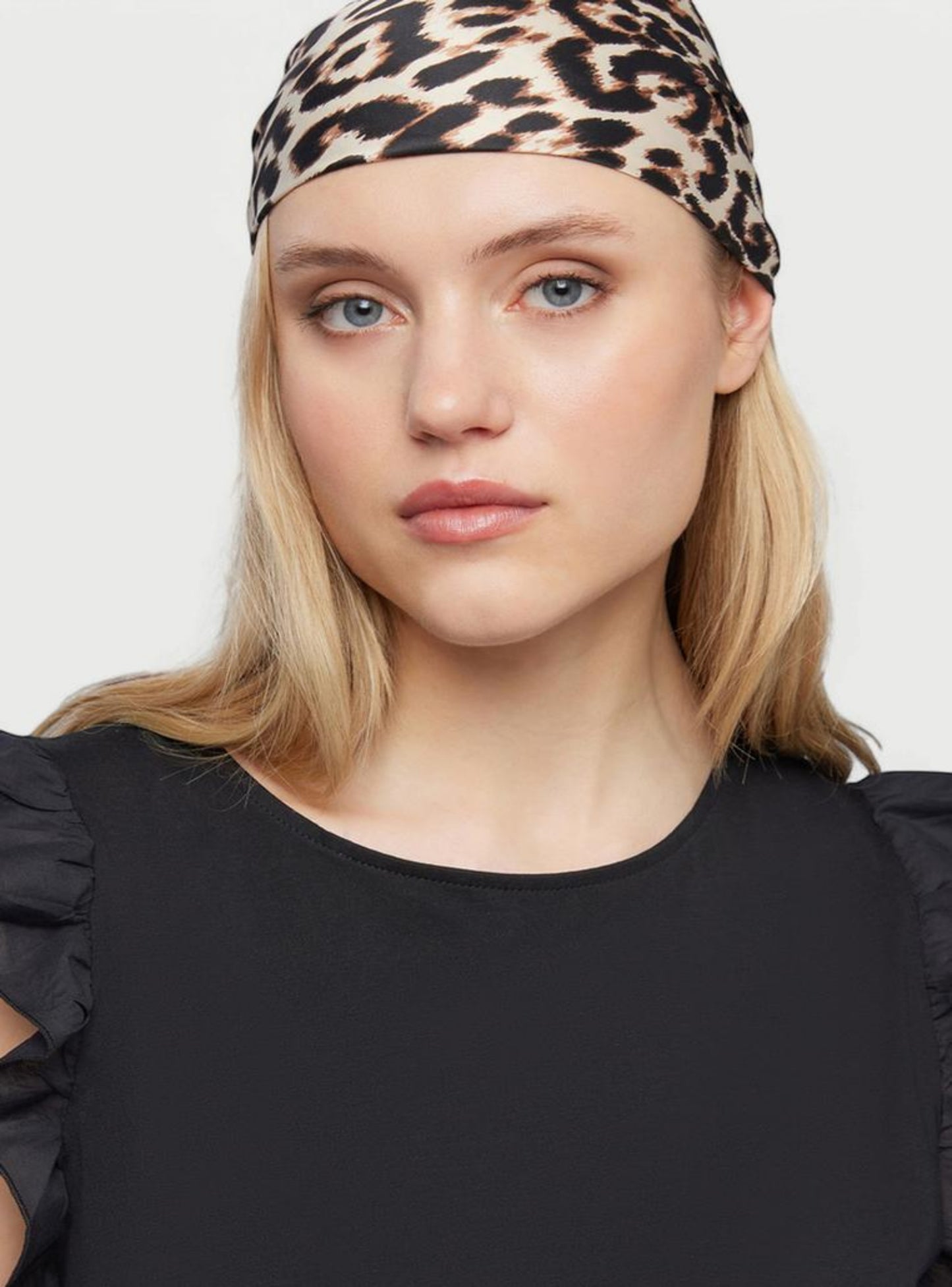 Woman Scarves/Foulard