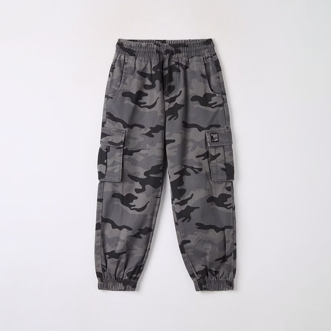 Camouflage hot sale pants grey