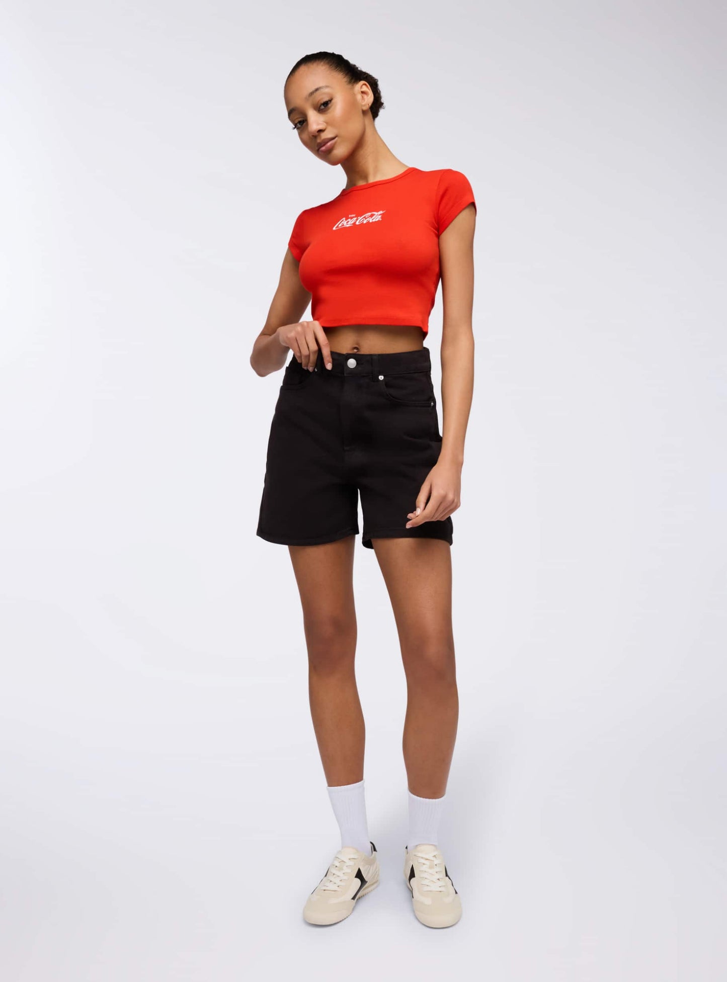 Woman Short pants