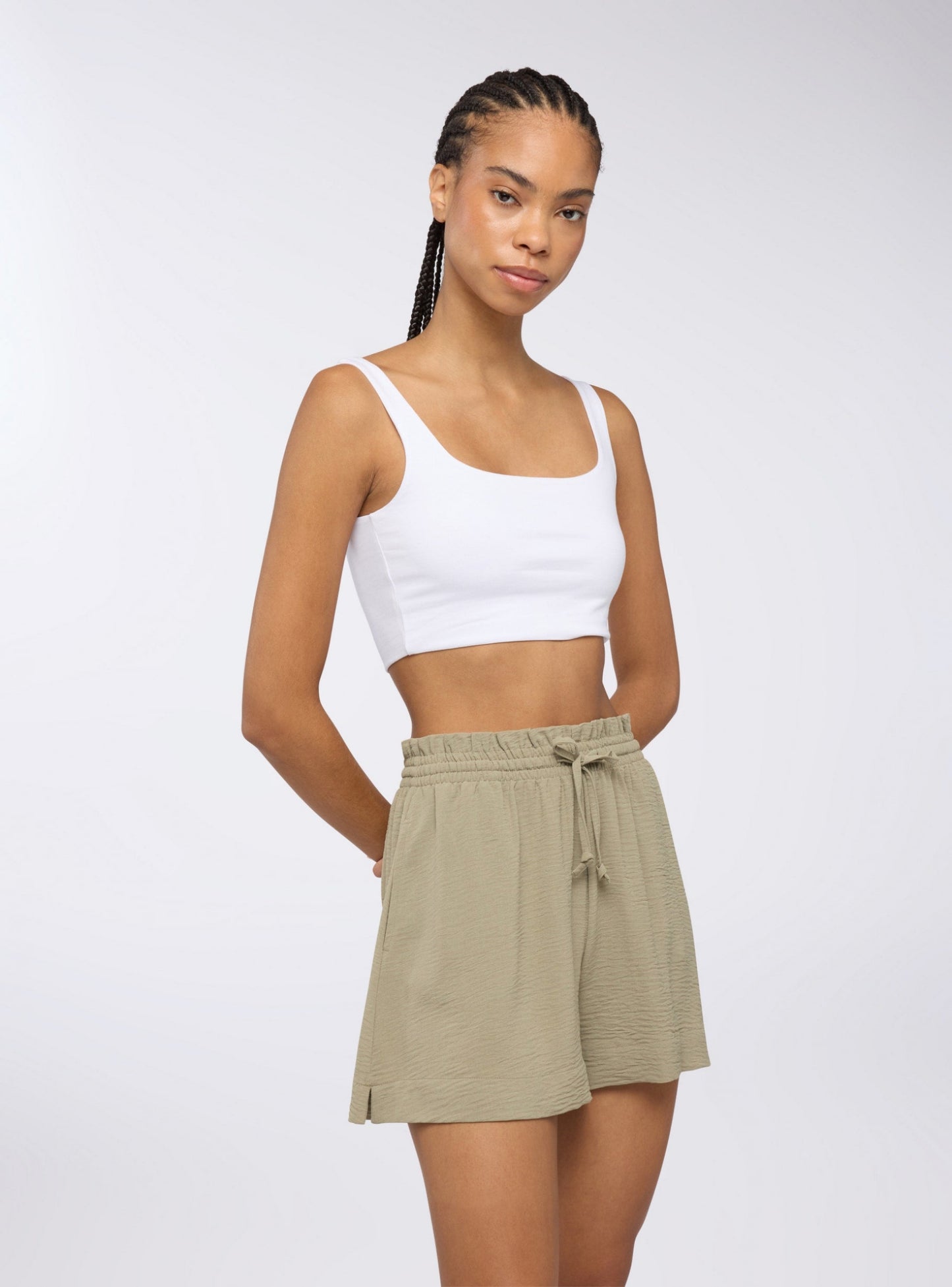 Woman Short pants
