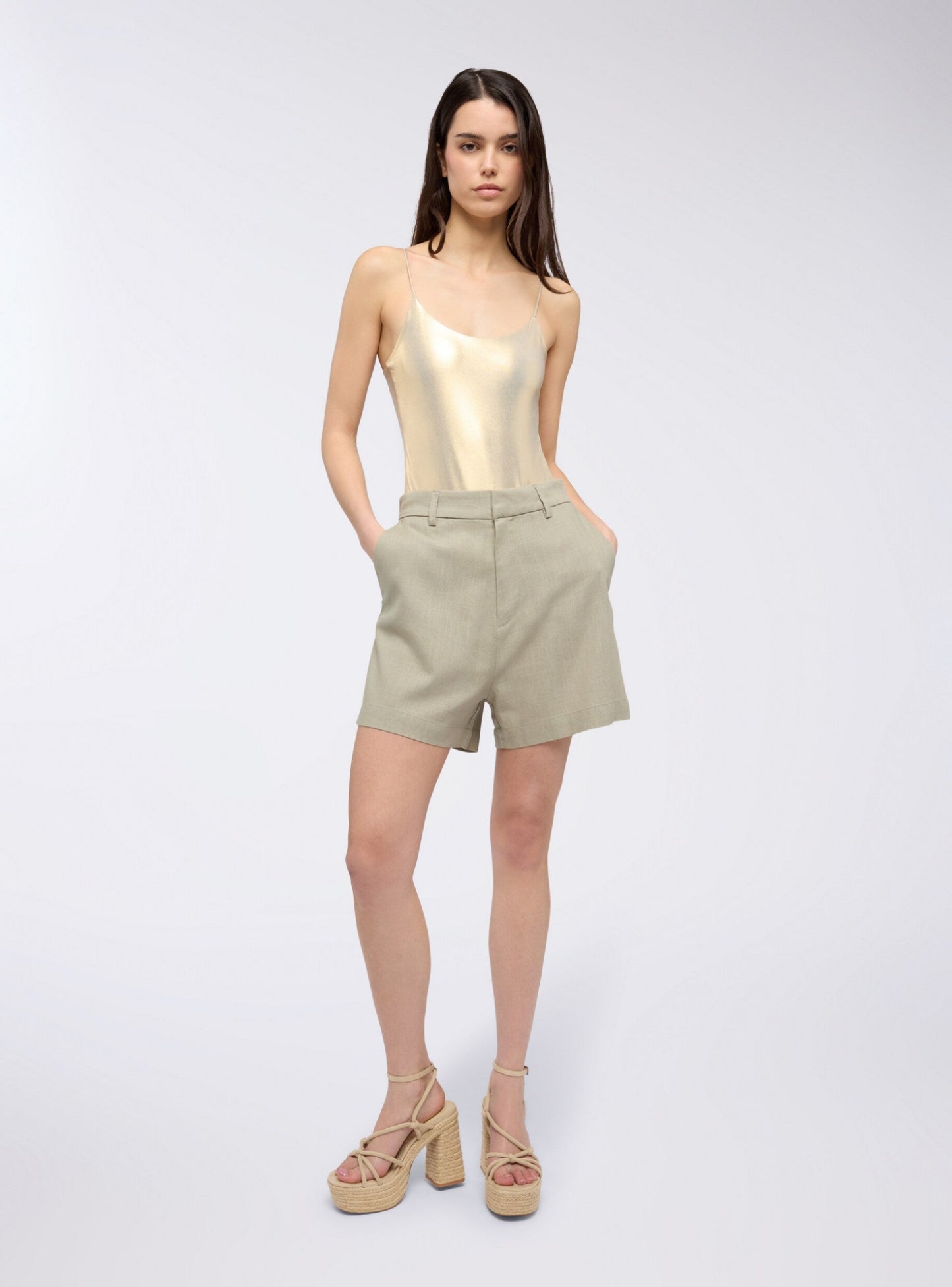 Woman Short pants