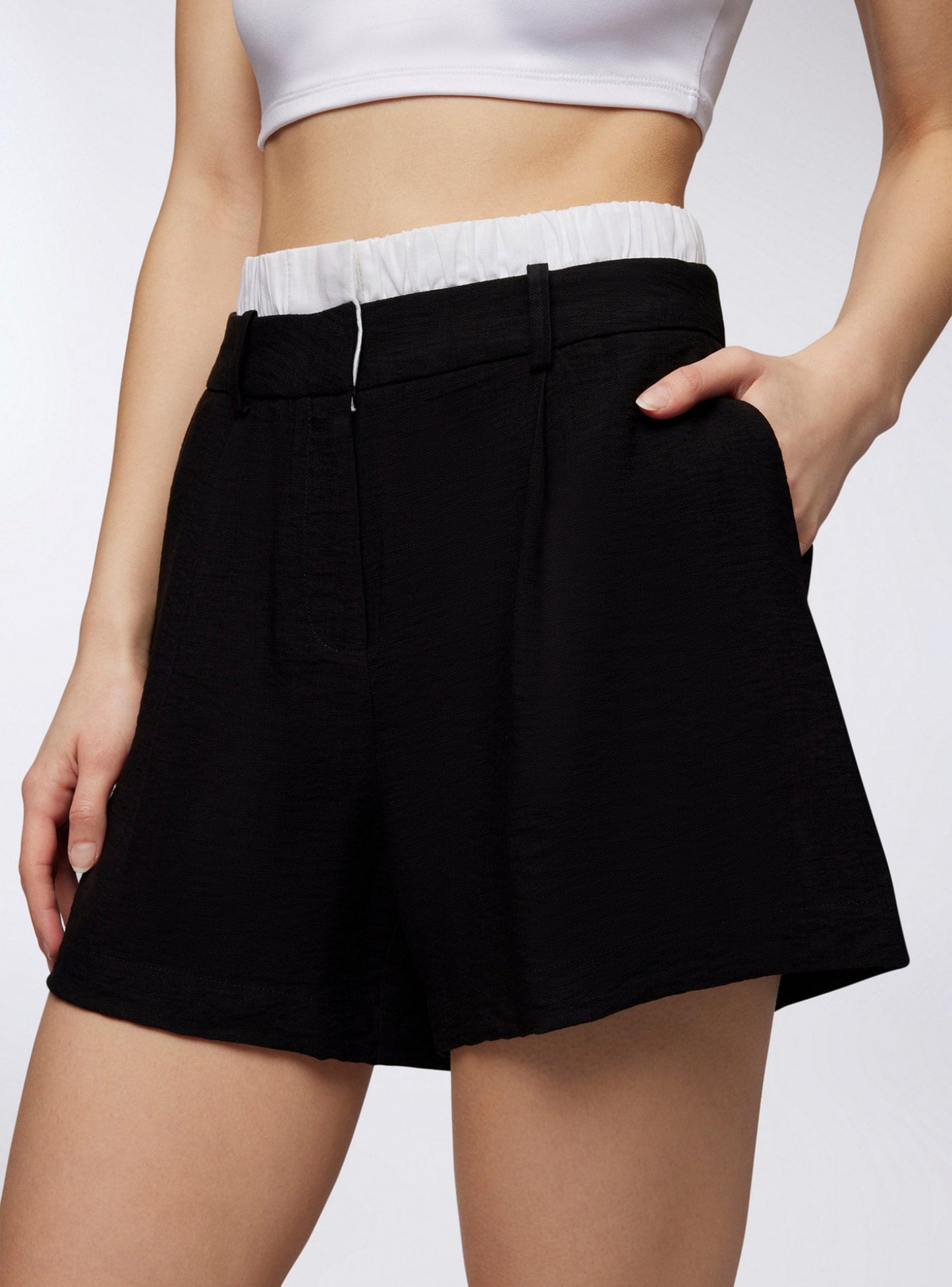 Woman Short pants