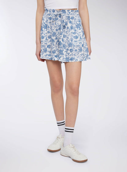Woman Short pants