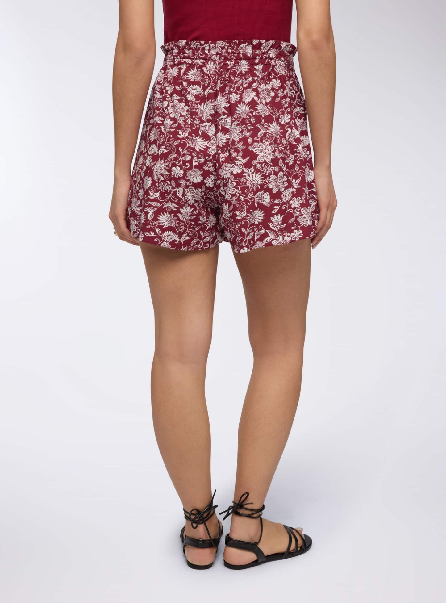 Woman Short pants