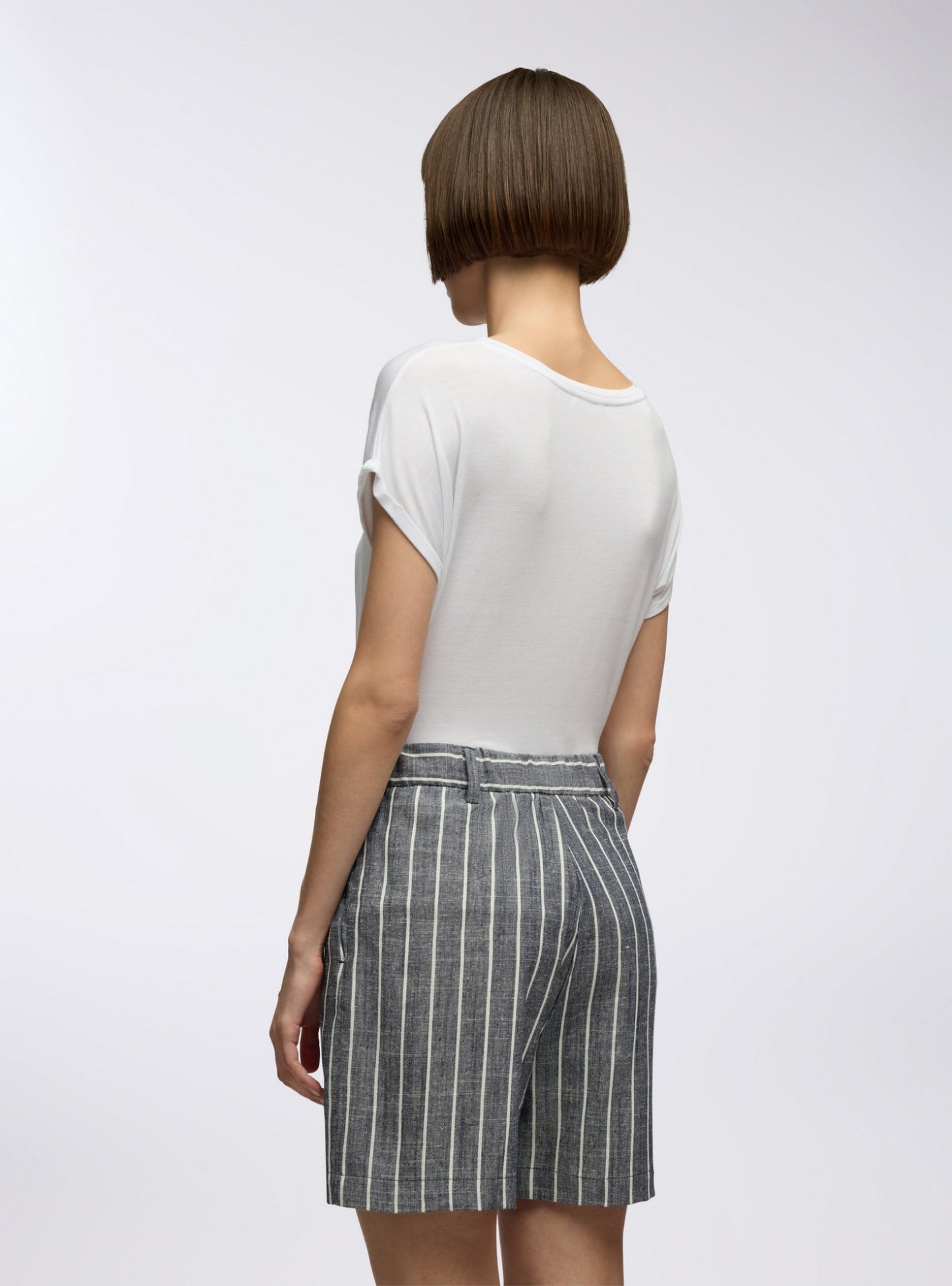 Woman Short pants