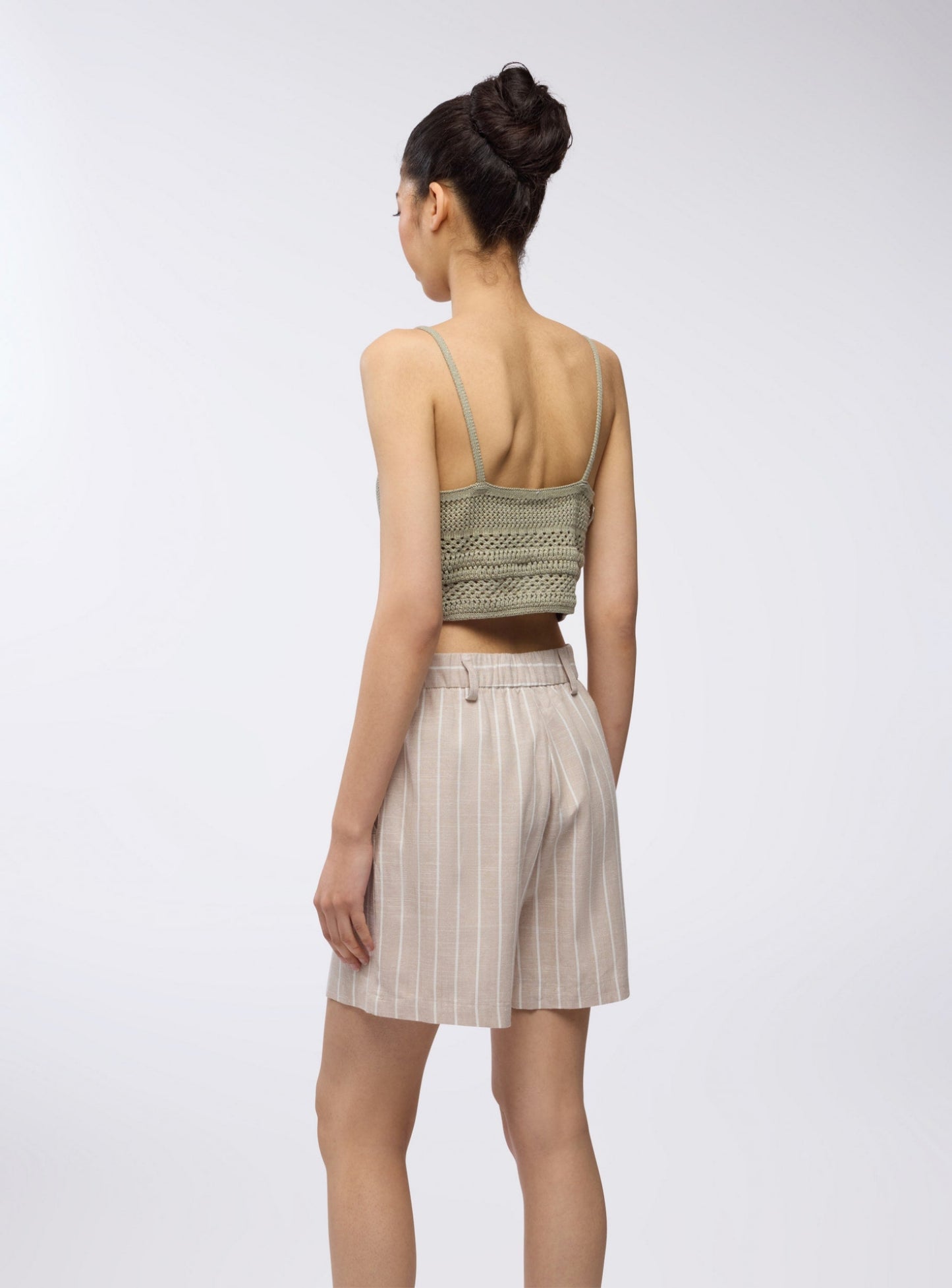 Woman Short pants