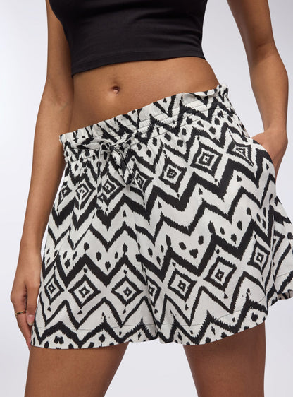 Woman Short pants