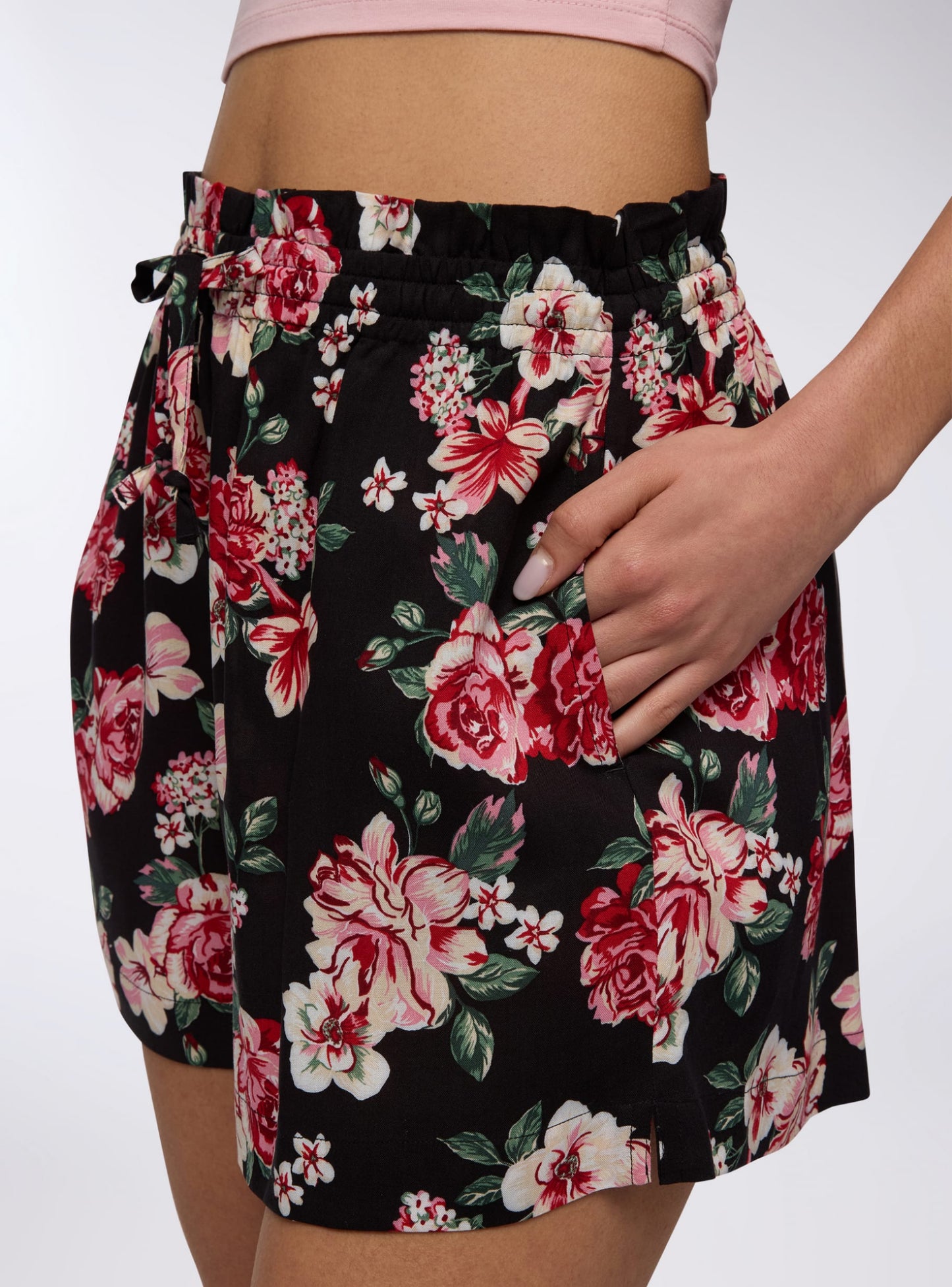 Woman Short pants