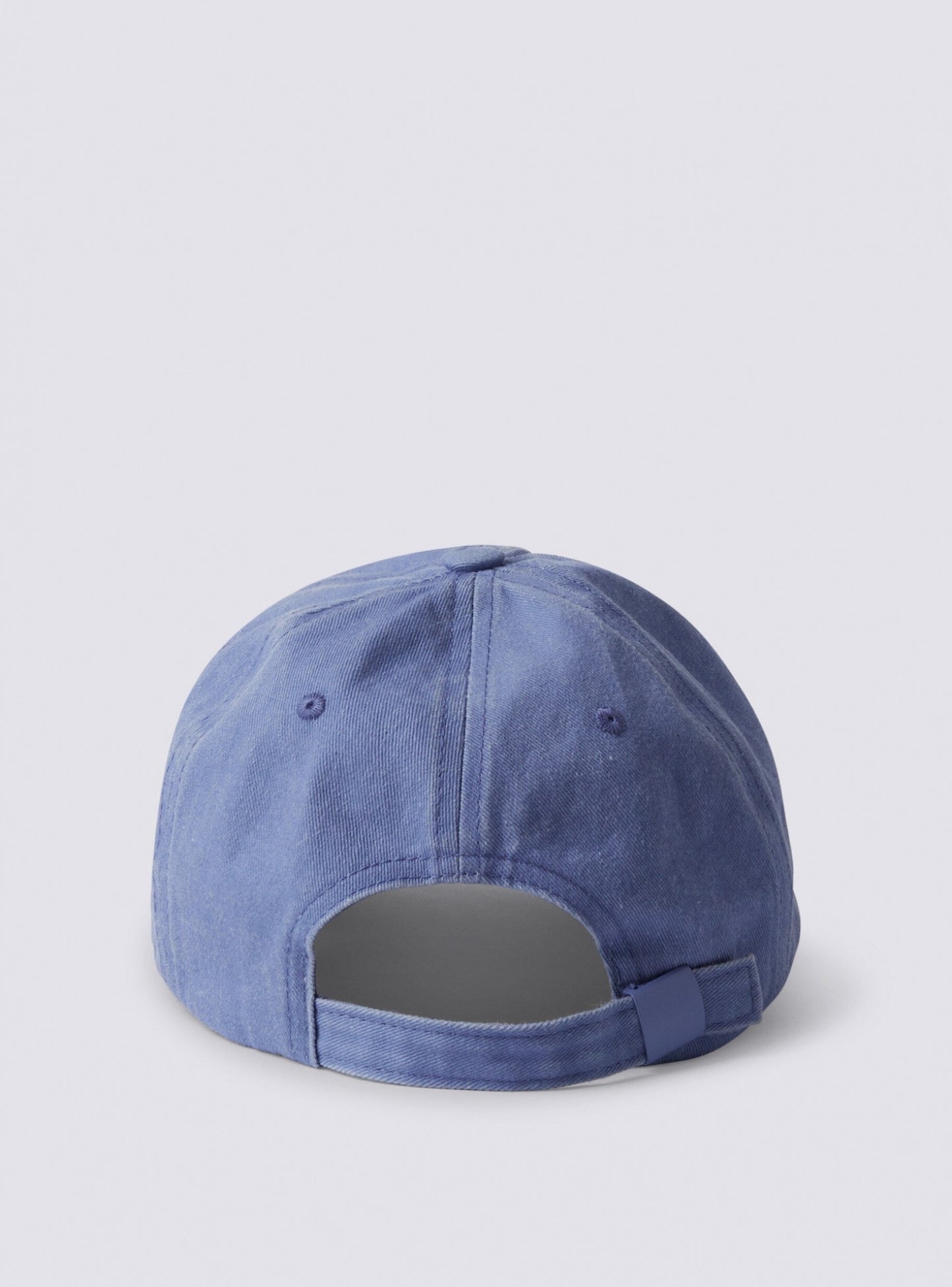 Woman Small-Hat