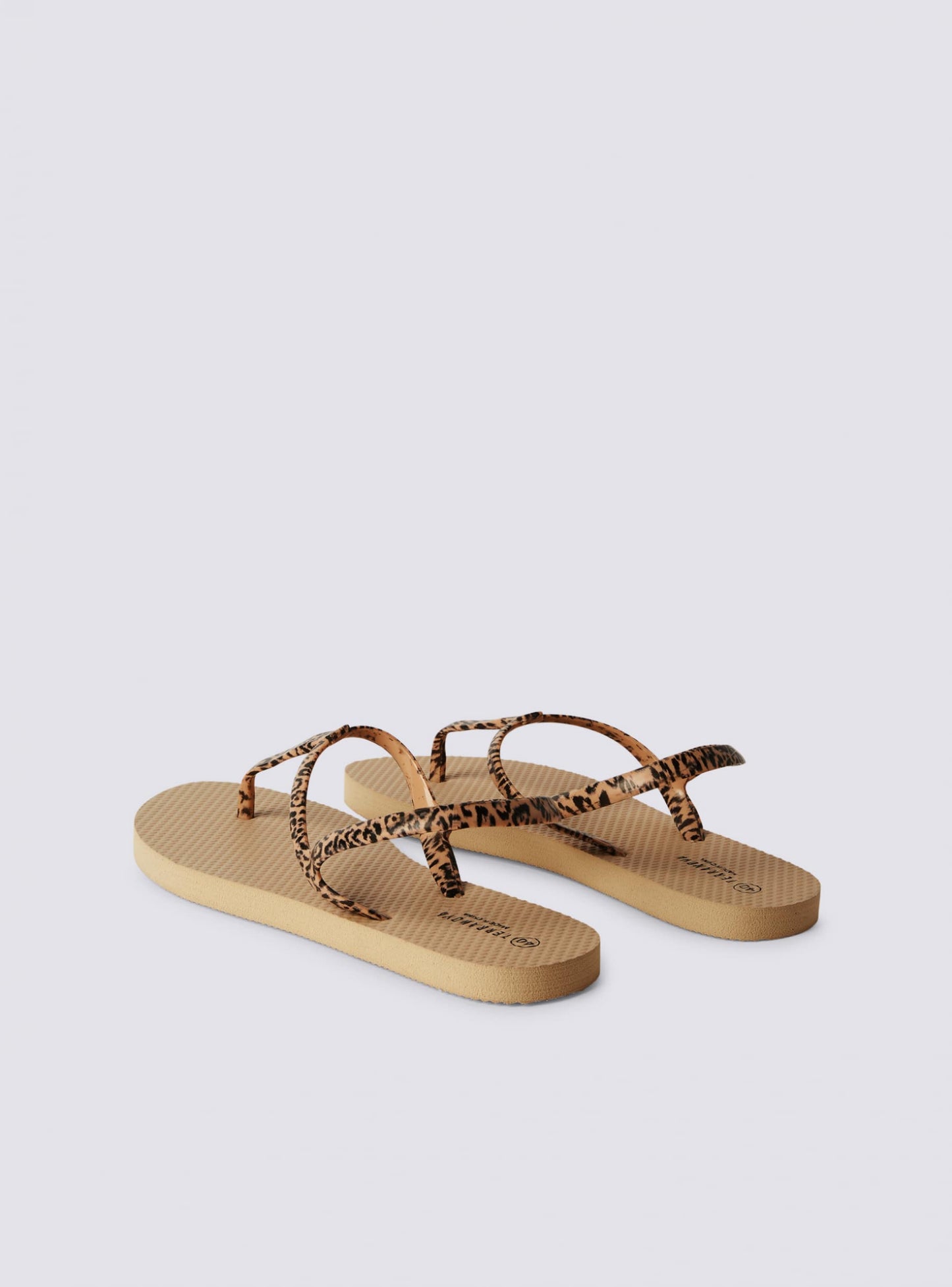 Woman Footwear