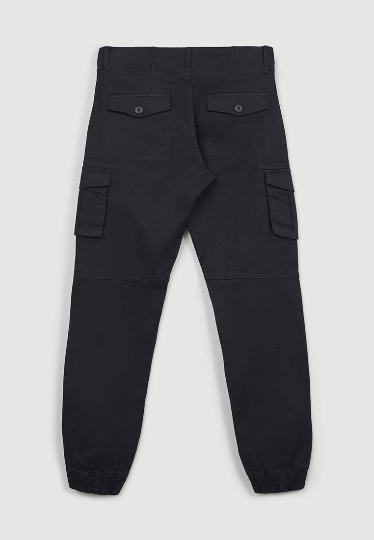 Man Long pants