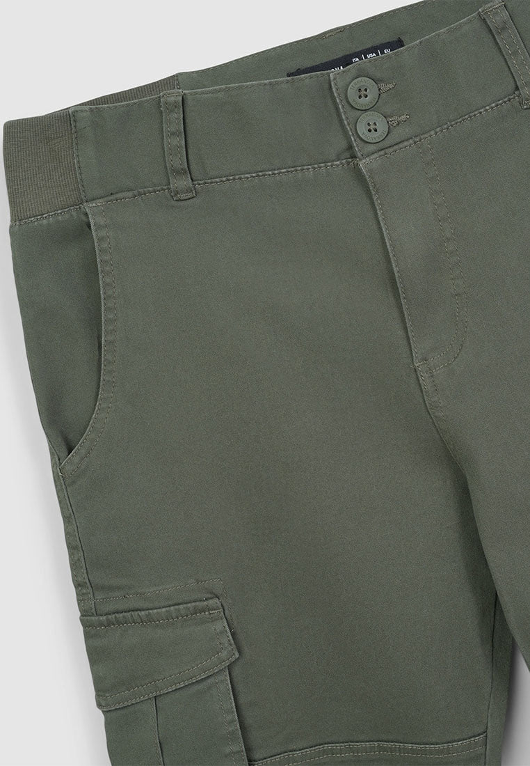 Man Long pants