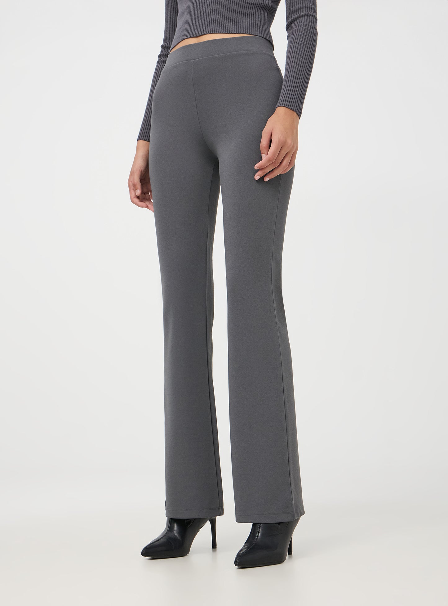 Woman's  Long pants