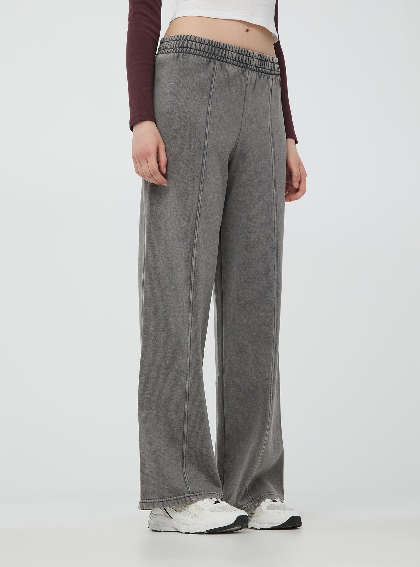 Woman's Full-length gym pants